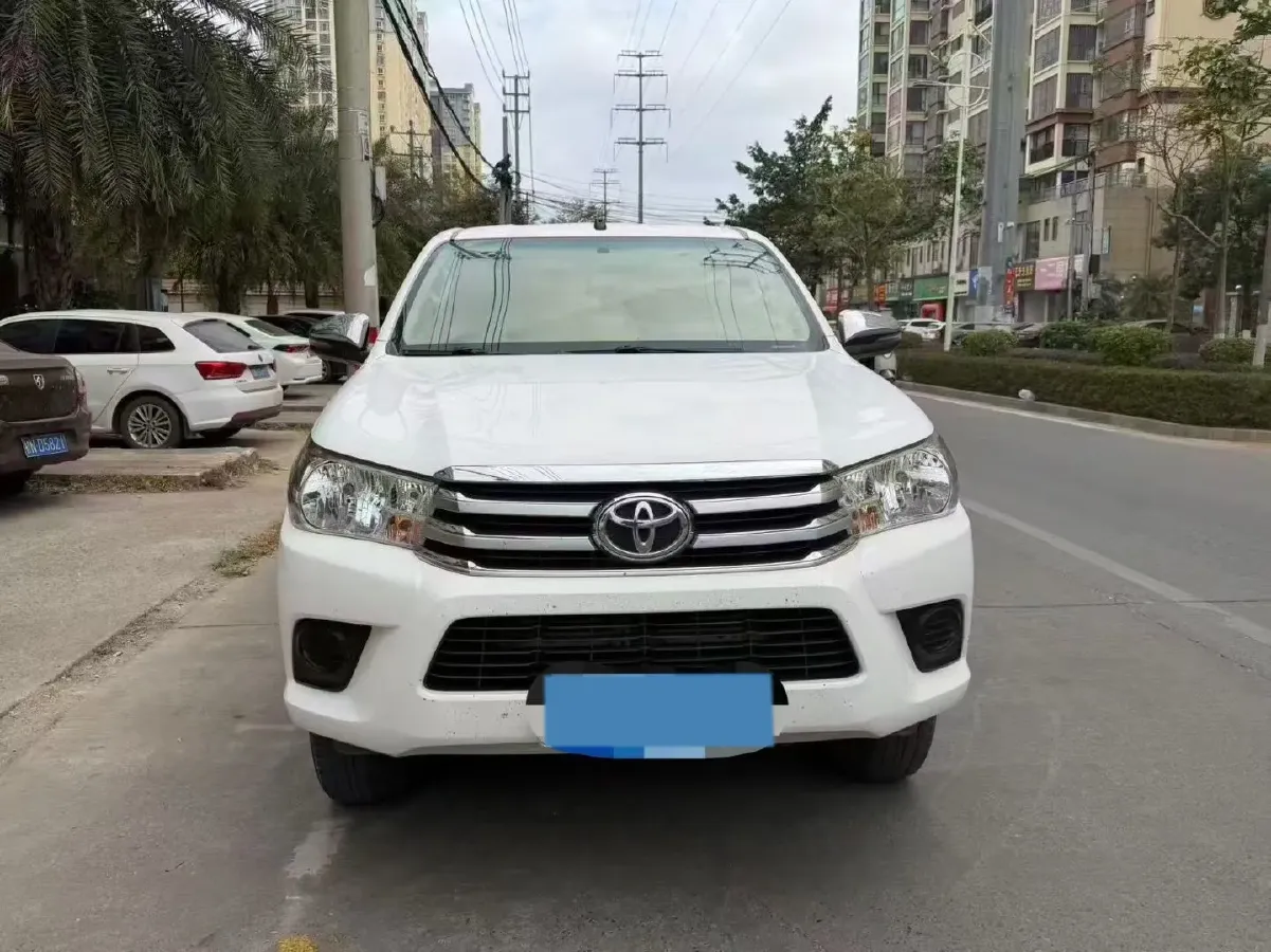 2015 Mercedes-Benz CLA Class 2.0T 184HP L4 7DCT,autocango,china used car exporter,china ev exporter,chinese used car exporter,chinese used ev exporter