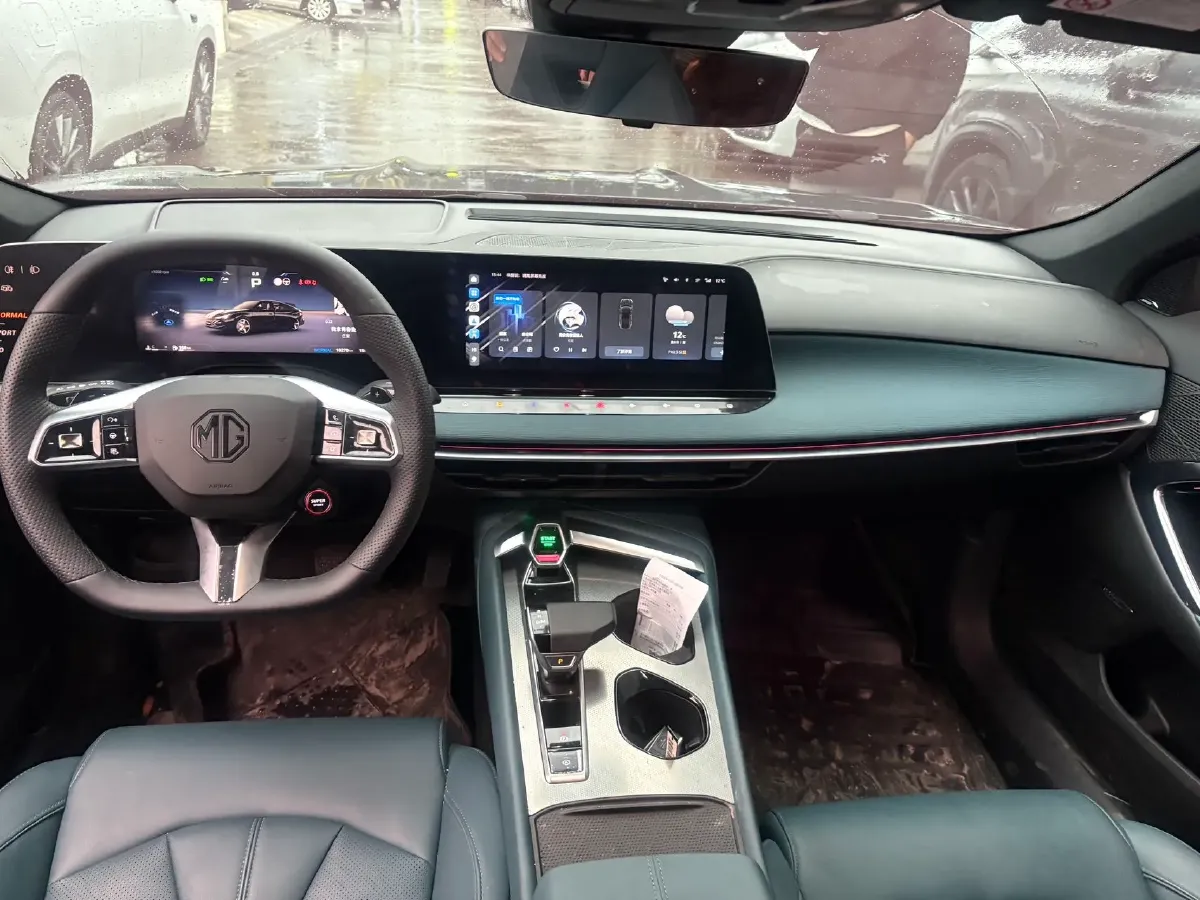 2025 MG 7 2.0T 261HP L4 9AT,autocango,china used car exporter,china ev exporter,chinese used car exporter,chinese used ev exporter