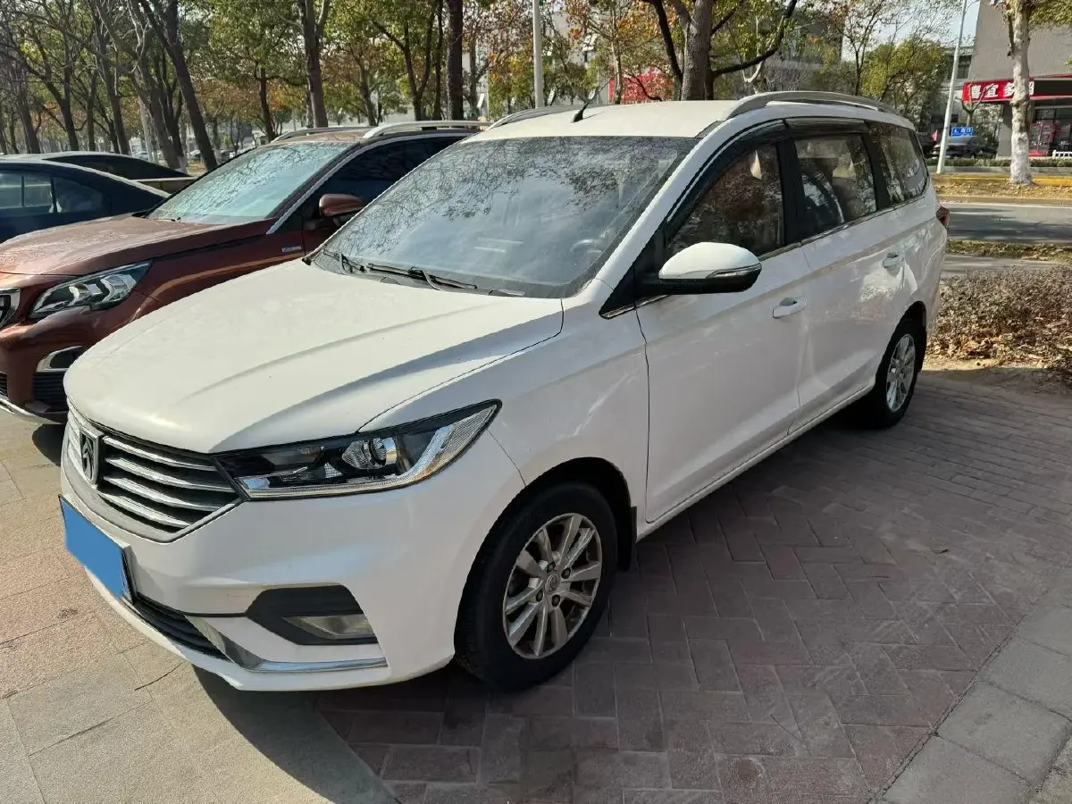 2018 BaoJun 360 1.5L 112HP L4 6MT