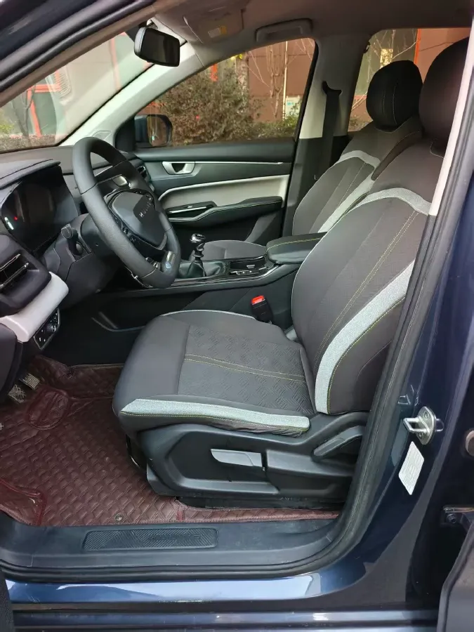 2020 WuLing KaiJie 1.5T 147HP L4 6MT,autocango,china used car exporter,china ev exporter,chinese used car exporter,chinese used ev exporter