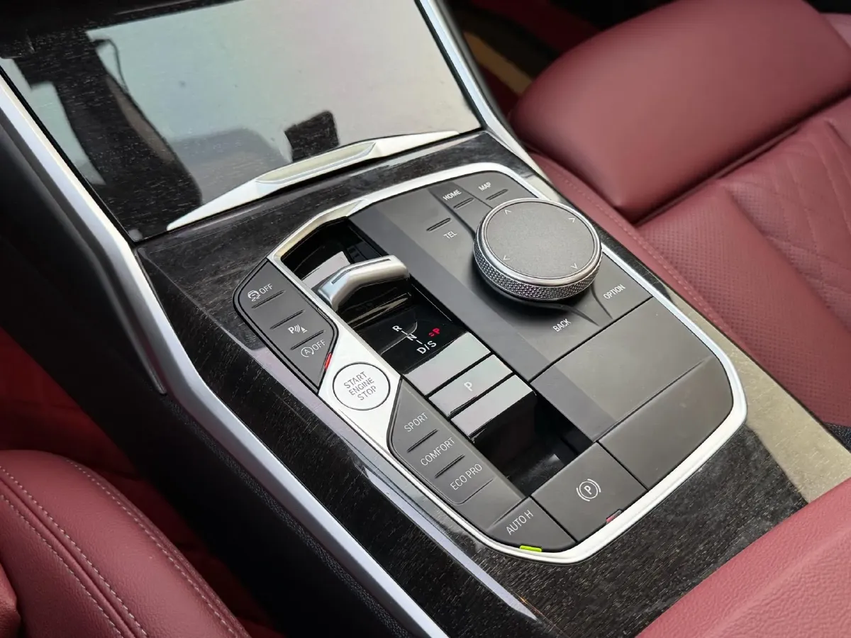 2024 BMW 3 Series 2.0T 184HP L4 8AT,autocango,china used car exporter,china ev exporter,chinese used car exporter,chinese used ev exporter