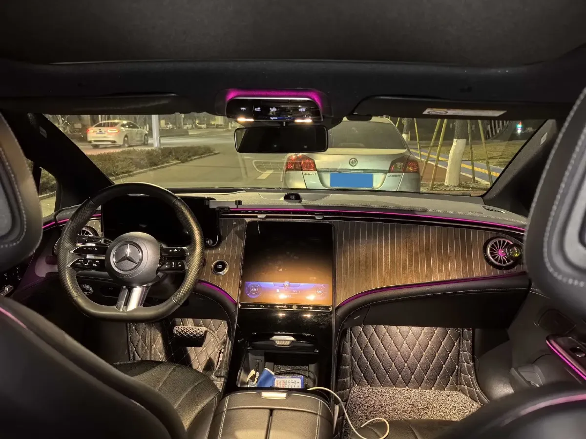 2022 Mercedes-Benz EQE Class BEV 96.1KWH,autocango,china used car exporter,china ev exporter,chinese used car exporter,chinese used ev exporter