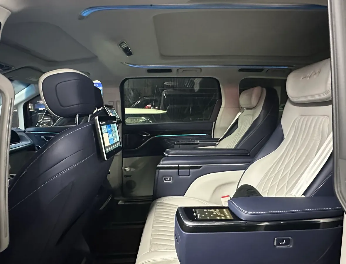 2022 MAXUS DaJia 9 BEV 90KWH,autocango,china used car exporter,china ev exporter,chinese used car exporter,chinese used ev exporter