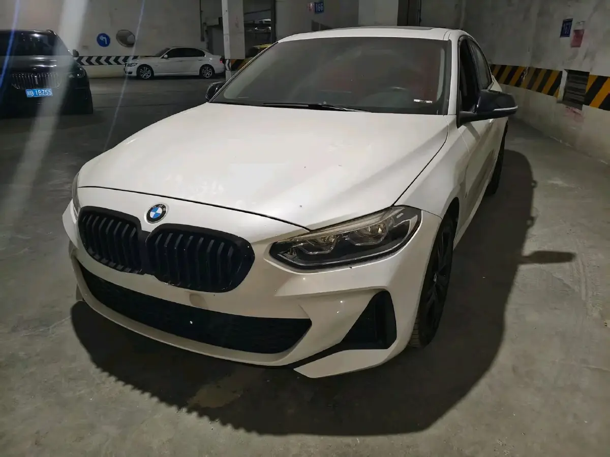 2023 BMW 1 Series 2.0T 178HP L4 7DCT