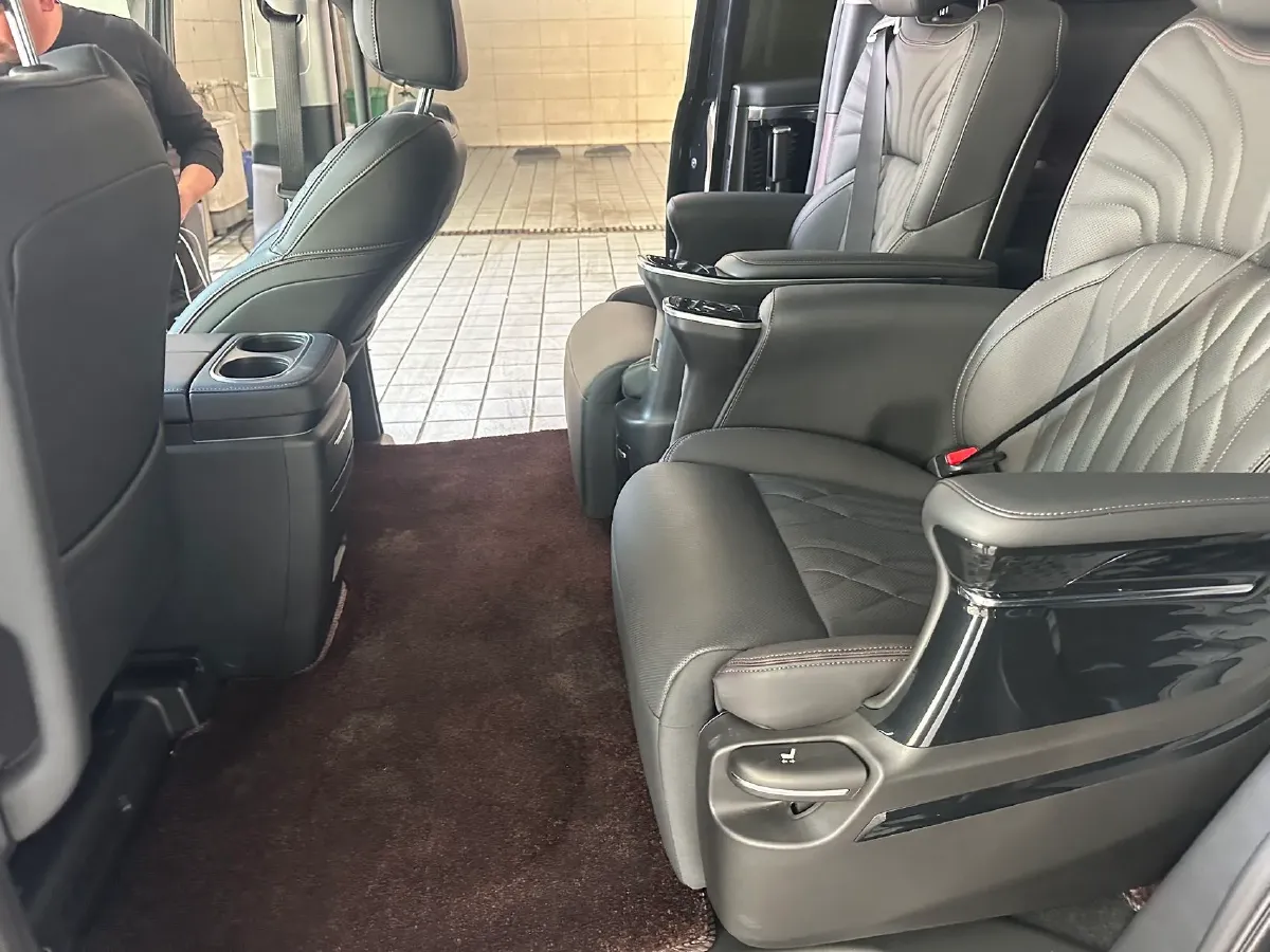 2024 GAC Trumpchi M8 2.0T 252HP L4 8AT,autocango,china used car exporter,china ev exporter,chinese used car exporter,chinese used ev exporter