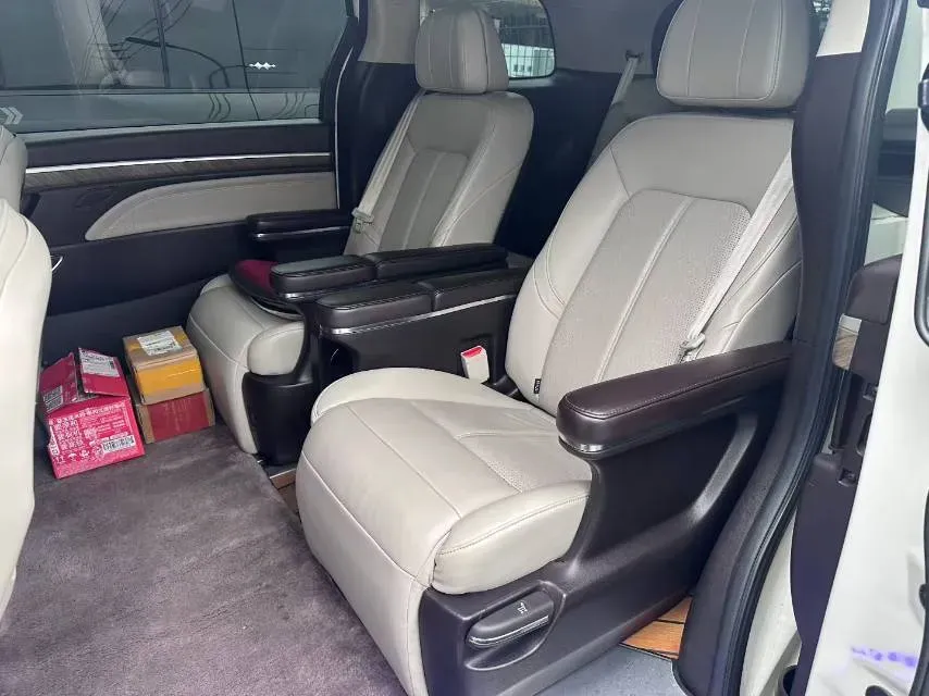 2021 GAC Trumpchi M8 2.0T 252HP L4 8AT,autocango,china used car exporter,china ev exporter,chinese used car exporter,chinese used ev exporter