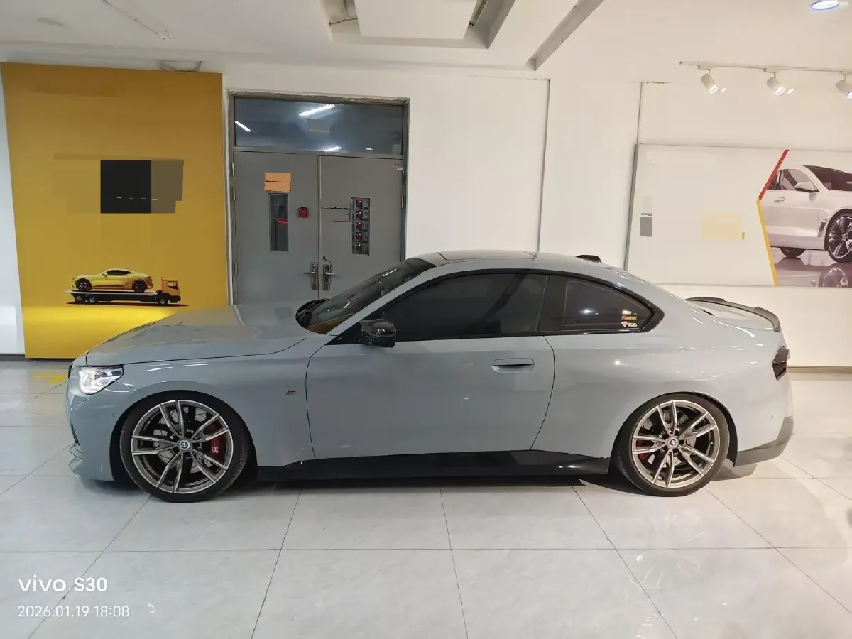 2023 BMW 3.0T 333HP L6 8AT,autocango,china used car exporter,china ev exporter,chinese used car exporter,chinese used ev exporter