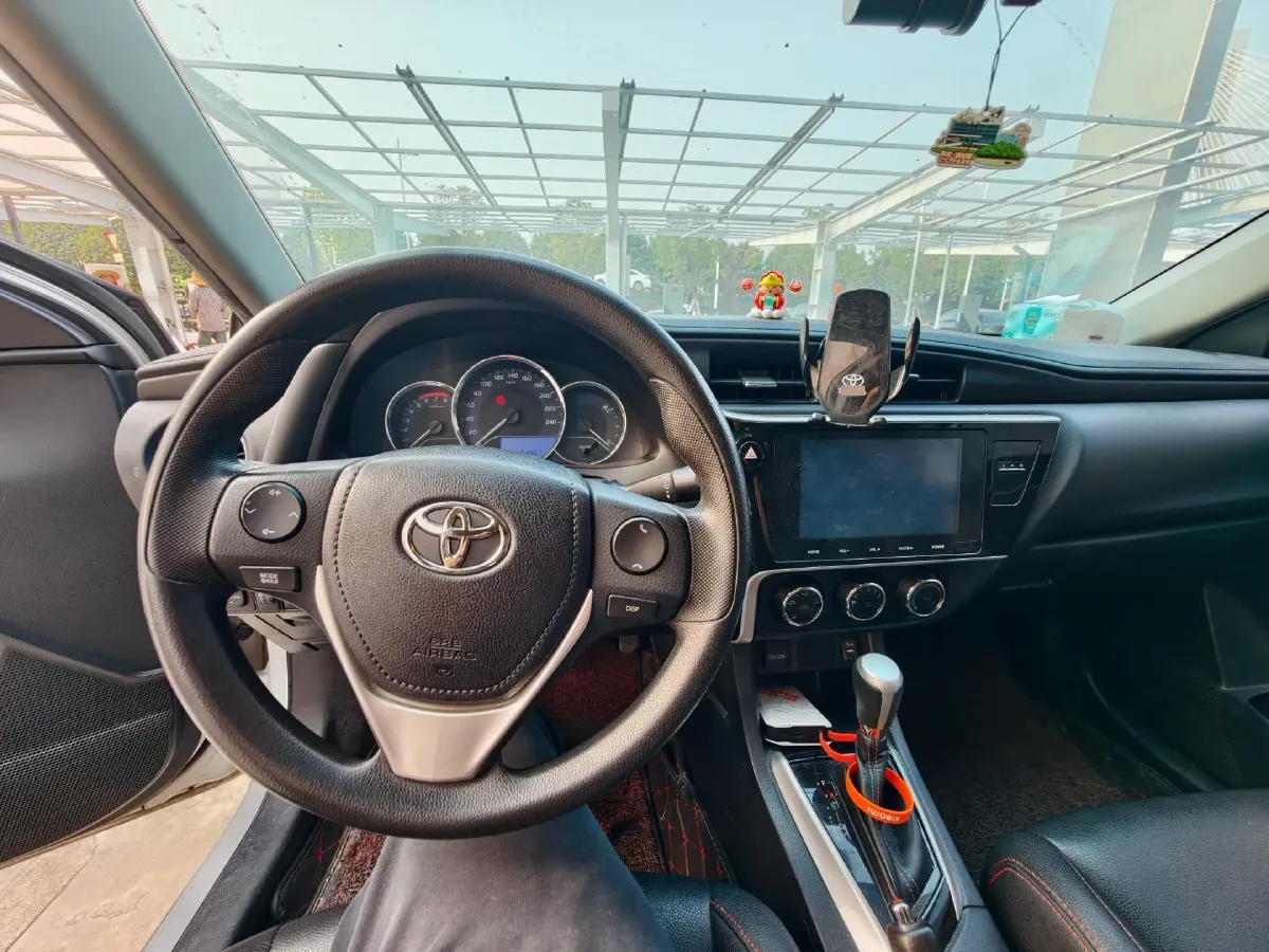 2017 Toyota Levin 1.2T 116HP L4 6MT,autocango,china used car exporter,china ev exporter,chinese used car exporter,chinese used ev exporter