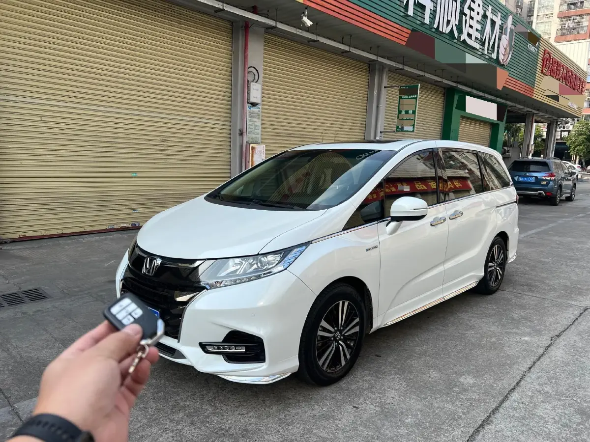 2019 Honda Odyssey 2.0L 146HP L4 E-CVT Hybrid