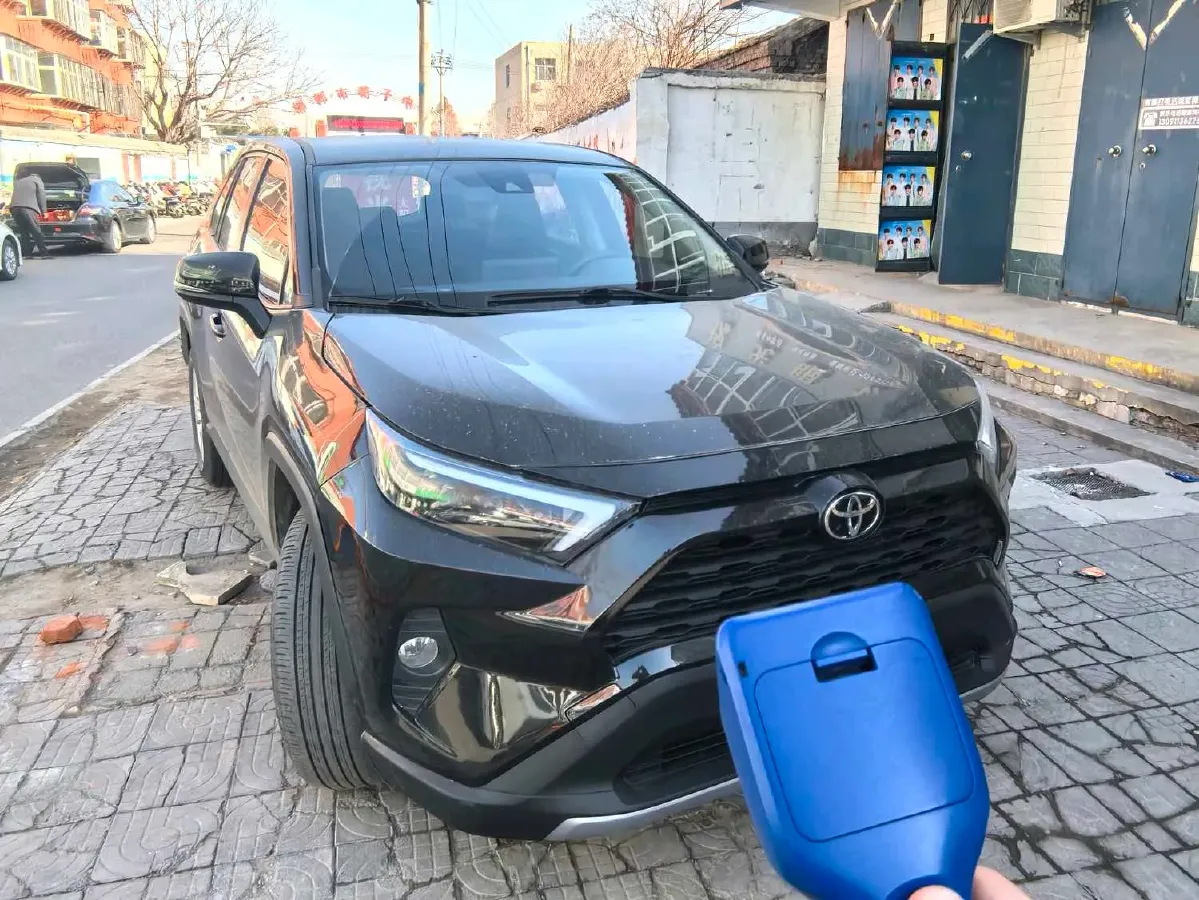 2023 Toyota RAV4 2.0L 171HP L4 CVT,autocango,china used car exporter,china ev exporter,chinese used car exporter,chinese used ev exporter