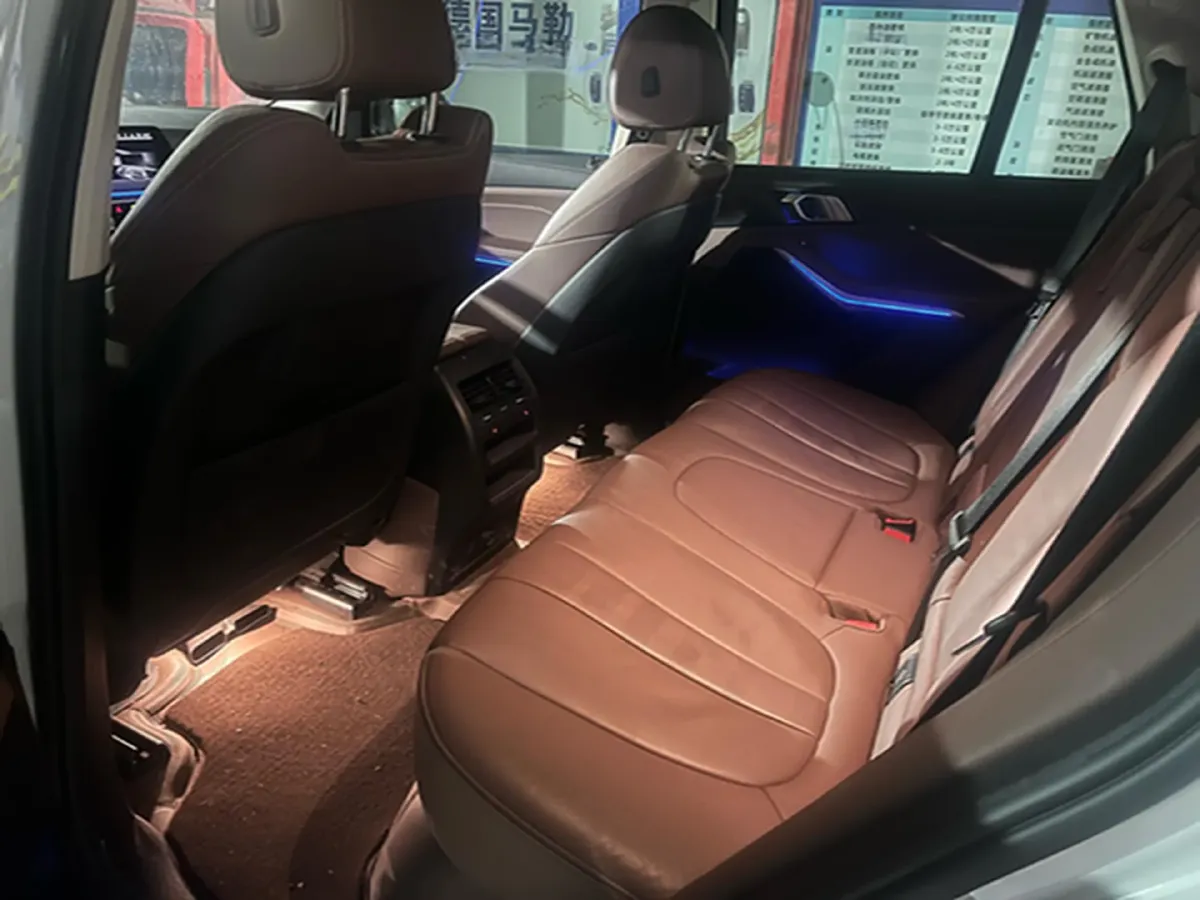 2021 BMW X5 2.0T 265HP L4 8AT,autocango,china used car exporter,china ev exporter,chinese used car exporter,chinese used ev exporter