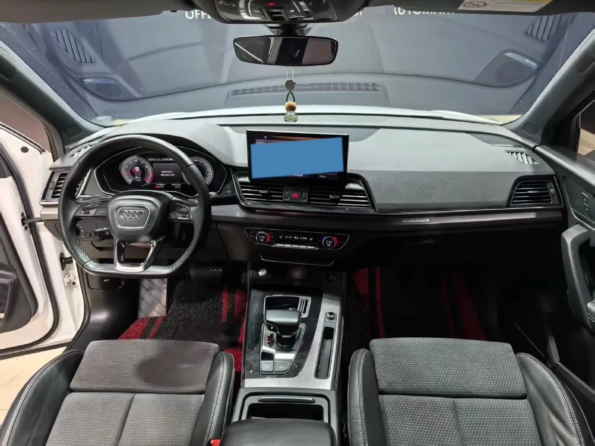2021 Audi Q5L Sportback 2.0T 252HP L4 7DCT,autocango,china used car exporter,china ev exporter,chinese used car exporter,chinese used ev exporter