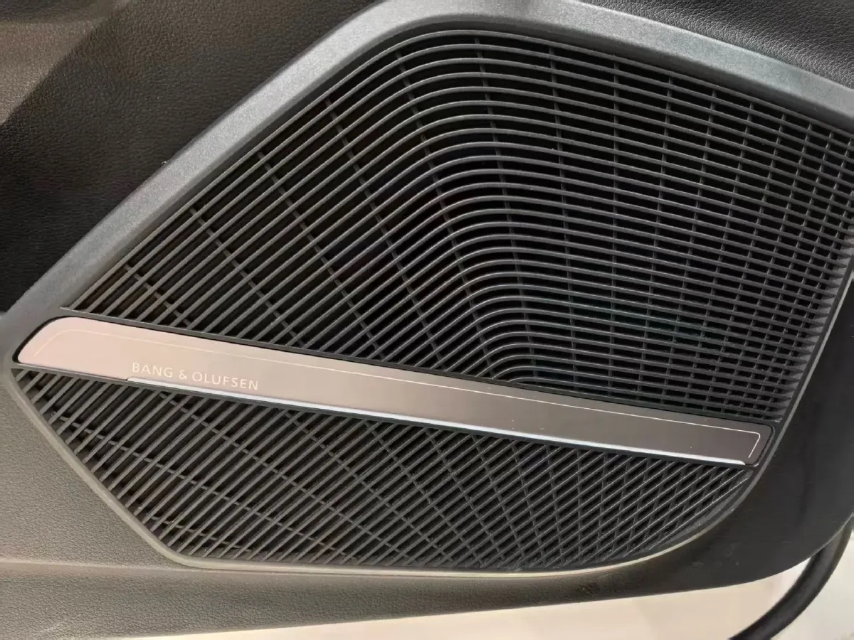 2021 Audi Q5L Sportback 2.0T 252HP L4 7DCT,autocango,china used car exporter,china ev exporter,chinese used car exporter,chinese used ev exporter