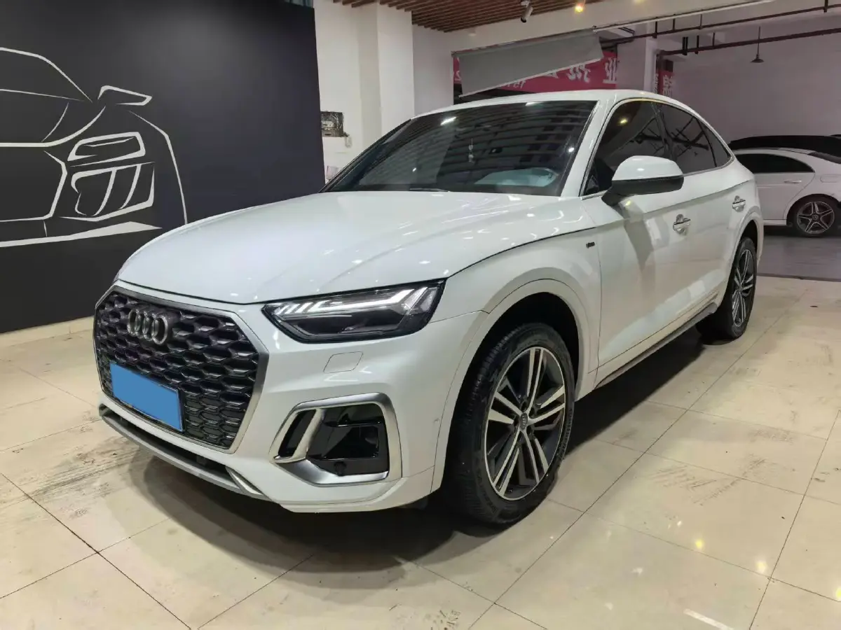 2021 Audi Q5L Sportback 2.0T 252HP L4 7DCT