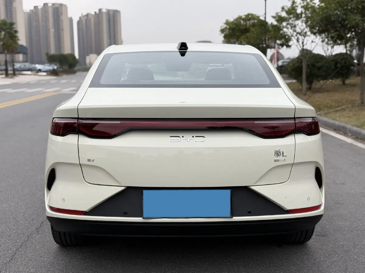 2025 BYD QinL BEV,autocango,china used car exporter,china ev exporter,chinese used car exporter,chinese used ev exporter