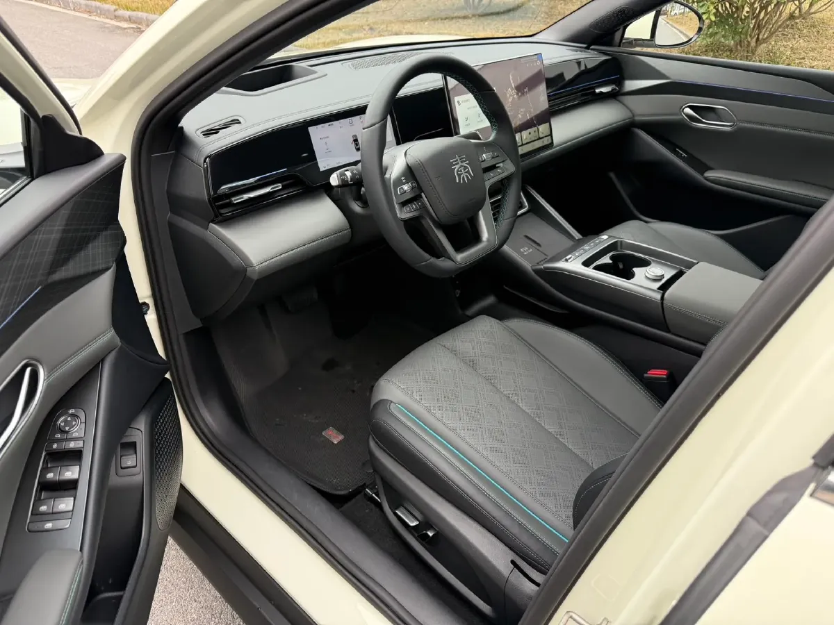 2025 BYD QinL BEV,autocango,china used car exporter,china ev exporter,chinese used car exporter,chinese used ev exporter