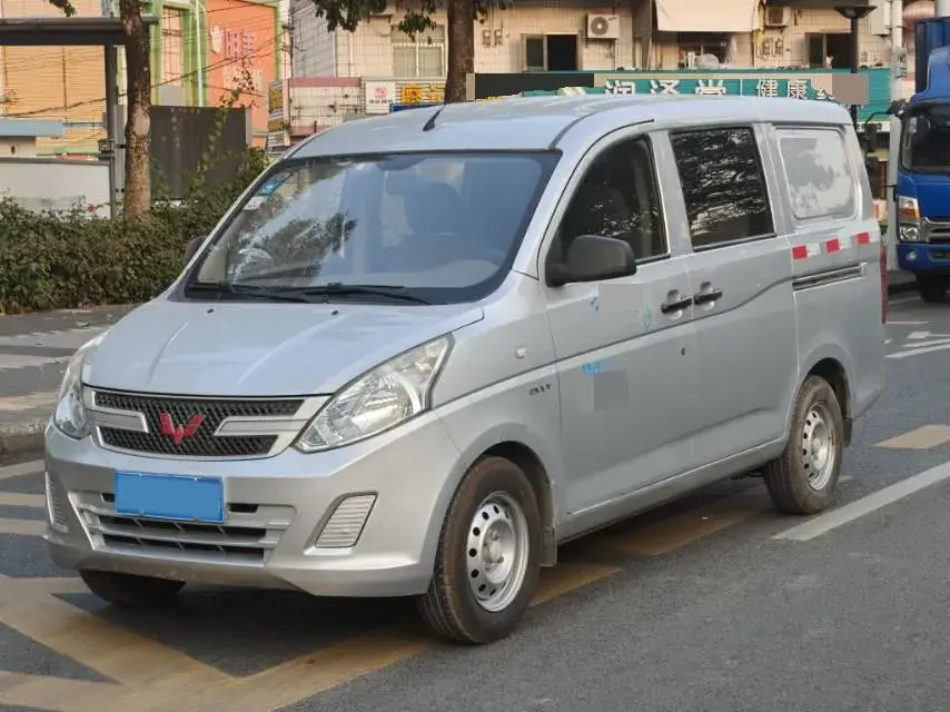 2016 BaoJun 310 1.2L 82HP L4 5MT