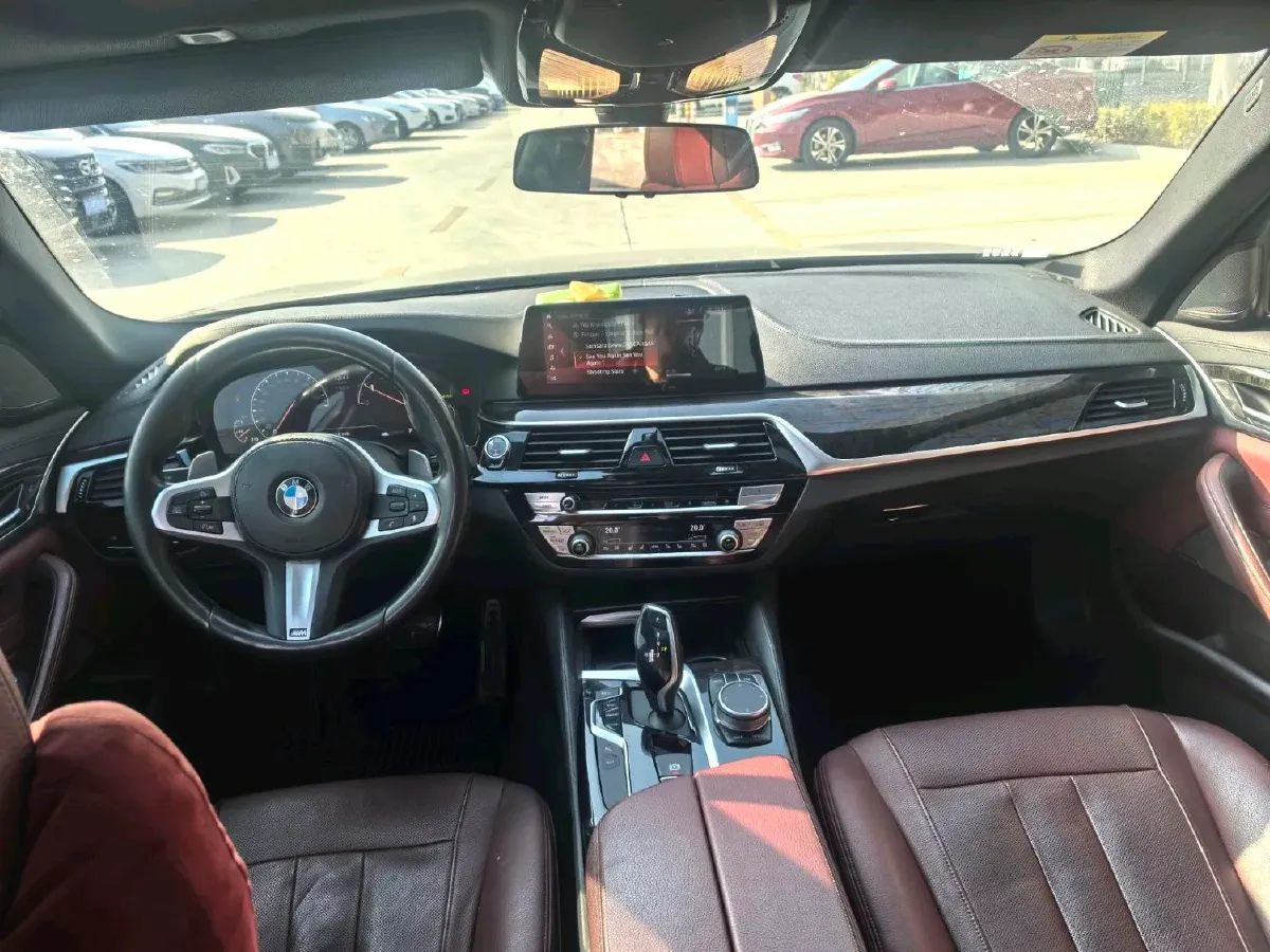 2020 BMW 5 Series 2.0T 252HP L4 8AT,autocango,china used car exporter,china ev exporter,chinese used car exporter,chinese used ev exporter