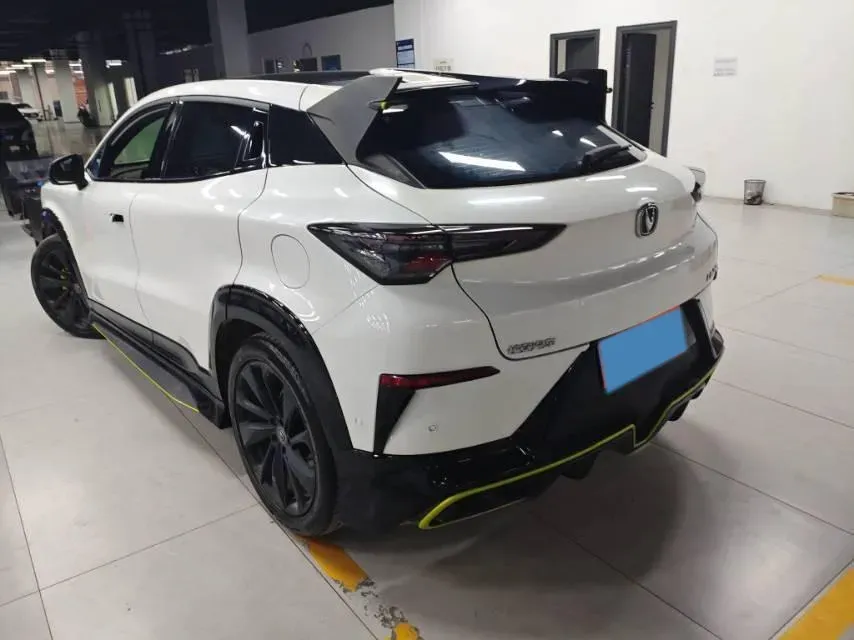 2022 ChangAn UNI-T 1.5T 188HP L4 7DCT,autocango,china used car exporter,china ev exporter,chinese used car exporter,chinese used ev exporter