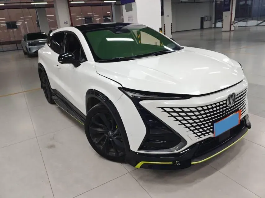 2022 ChangAn UNI-T 1.5T 188HP L4 7DCT,autocango,china used car exporter,china ev exporter,chinese used car exporter,chinese used ev exporter