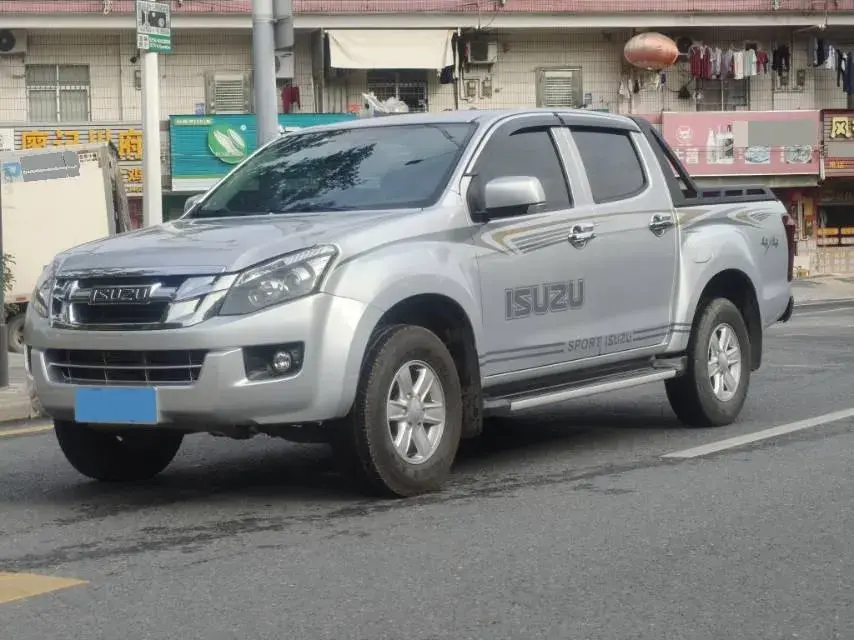 2020 Isuzu LingTuo 2.5T 150HP L4 6MT