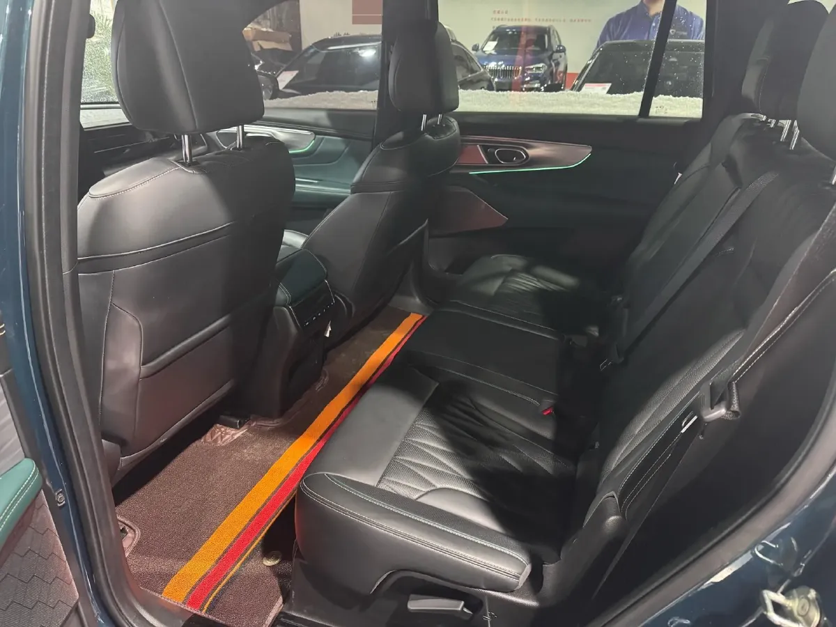 2022 GAC Trumpchi GS8 2.0T 252HP L4 8AT,autocango,china used car exporter,china ev exporter,chinese used car exporter,chinese used ev exporter