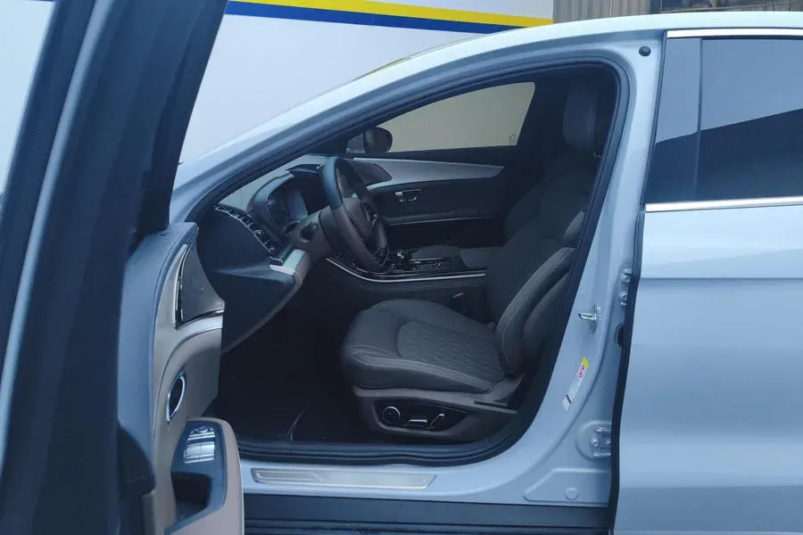 2025 BYD Han 1.5T 156HP L4 E-CVT PHEV,autocango,china used car exporter,china ev exporter,chinese used car exporter,chinese used ev exporter