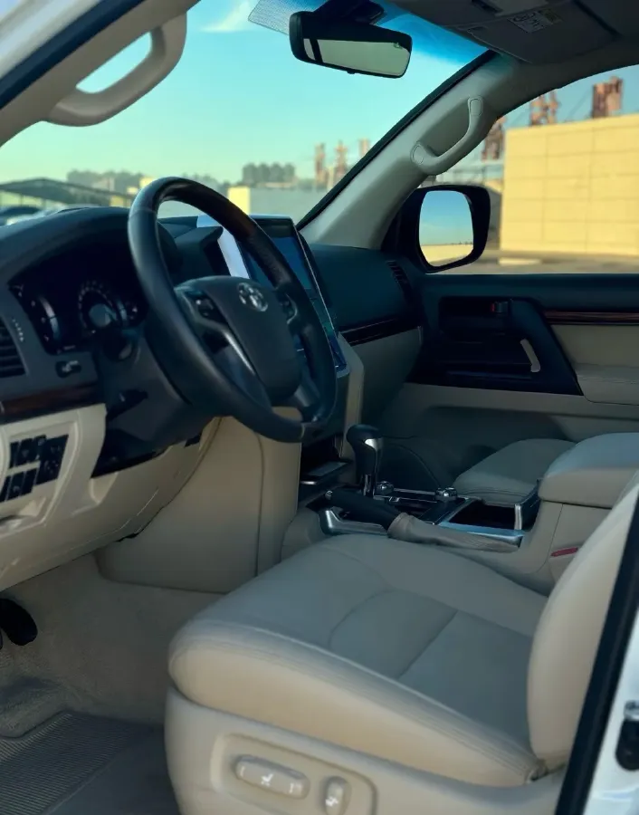 2016 Toyota Land Cruiser 4.0L 275HP V6 5AT,autocango,china used car exporter,china ev exporter,chinese used car exporter,chinese used ev exporter