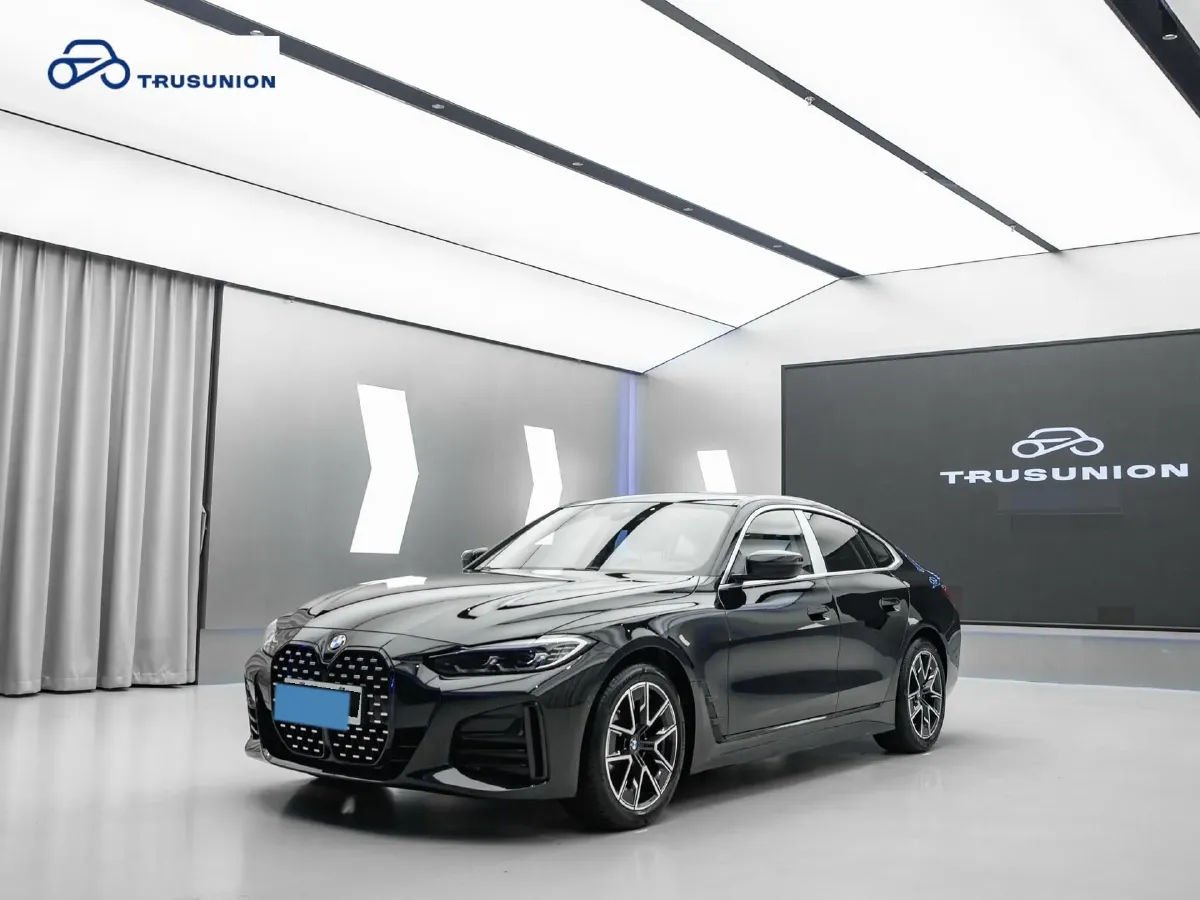 2022 BMW 8 Series 3.0T 333HP L6 8AT,autocango,china used car exporter,china ev exporter,chinese used car exporter,chinese used ev exporter