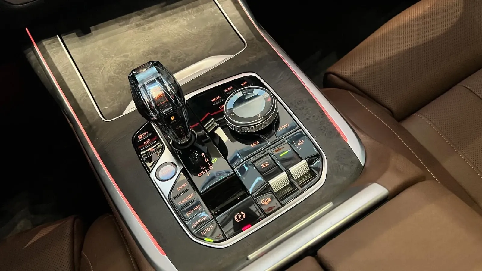 2020 BMW X5 2.0T 265HP L4 8AT,autocango,china used car exporter,china ev exporter,chinese used car exporter,chinese used ev exporter