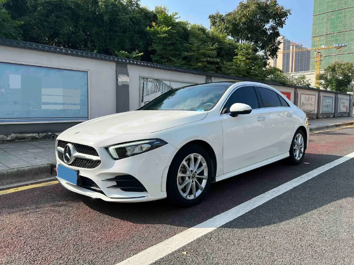 2021 Mercedes-Benz A Class 1.3T 163HP L4 7DCT