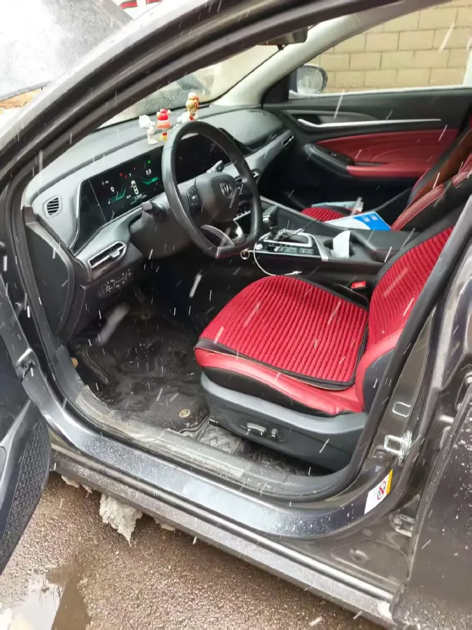 2021 ChangAn Eado 1.4T 160HP L4 7DCT,autocango,china used car exporter,china ev exporter,chinese used car exporter,chinese used ev exporter