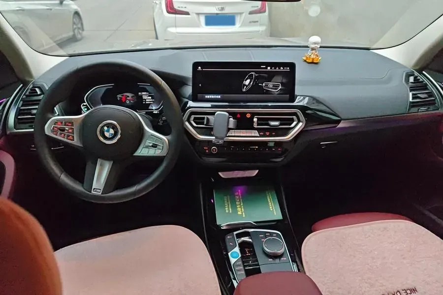 2024 BMW iX3 BEV 80KWH,autocango,china used car exporter,china ev exporter,chinese used car exporter,chinese used ev exporter