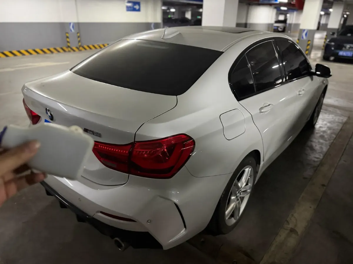 2020 BMW 1 Series 1.5T 140HP L3 7DCT,autocango,china used car exporter,china ev exporter,chinese used car exporter,chinese used ev exporter