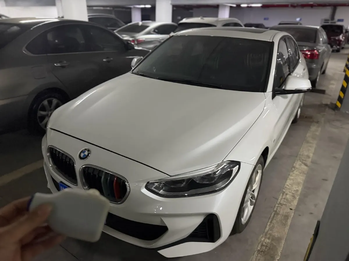 2020 BMW 1 Series 1.5T 140HP L3 7DCT,autocango,china used car exporter,china ev exporter,chinese used car exporter,chinese used ev exporter
