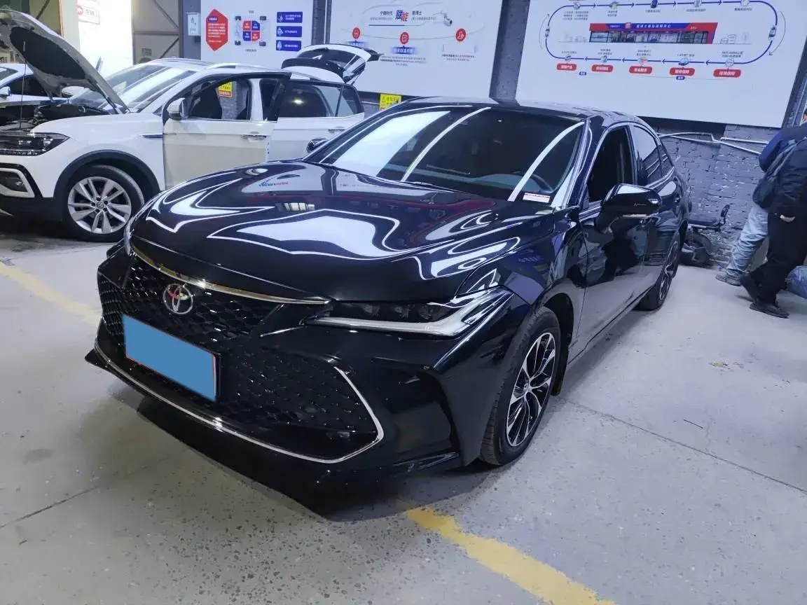 2022 Toyota Avalon 2.5L 209HP L4 8AT