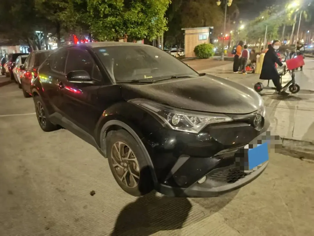 2018 Toyota C-HR 2.0L 171HP L4 CVT,autocango,china used car exporter,china ev exporter,chinese used car exporter,chinese used ev exporter