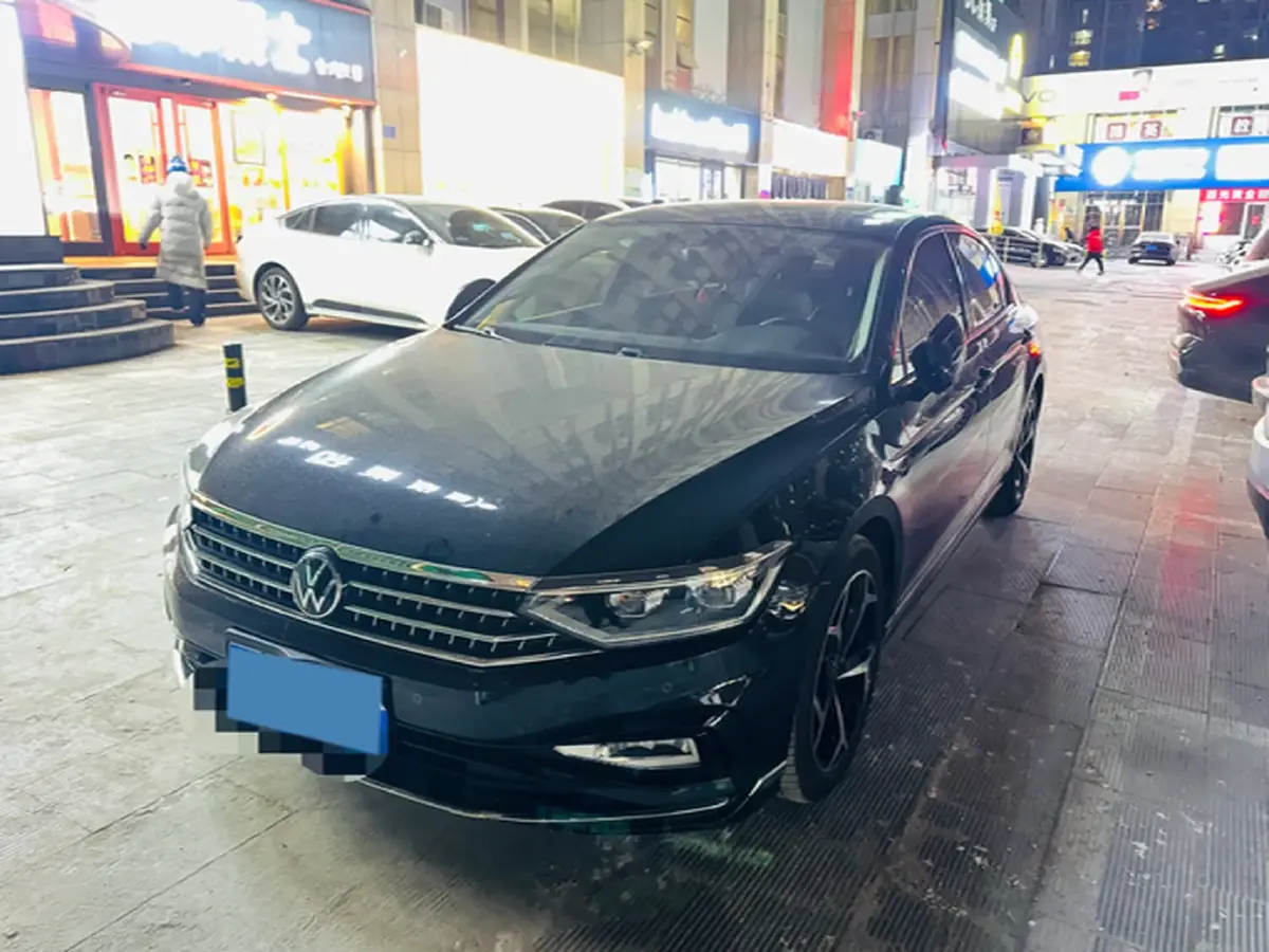 2023 Volkswagen Magotan 2.0T 186HP L4 7DCT