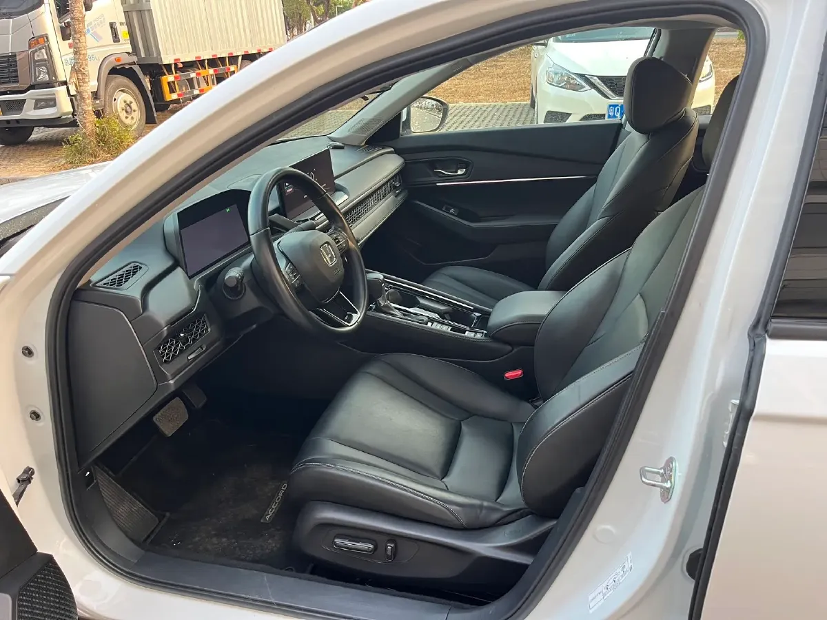 2023 Honda Accord 1.5T 192HP L4 CVT,autocango,china used car exporter,china ev exporter,chinese used car exporter,chinese used ev exporter