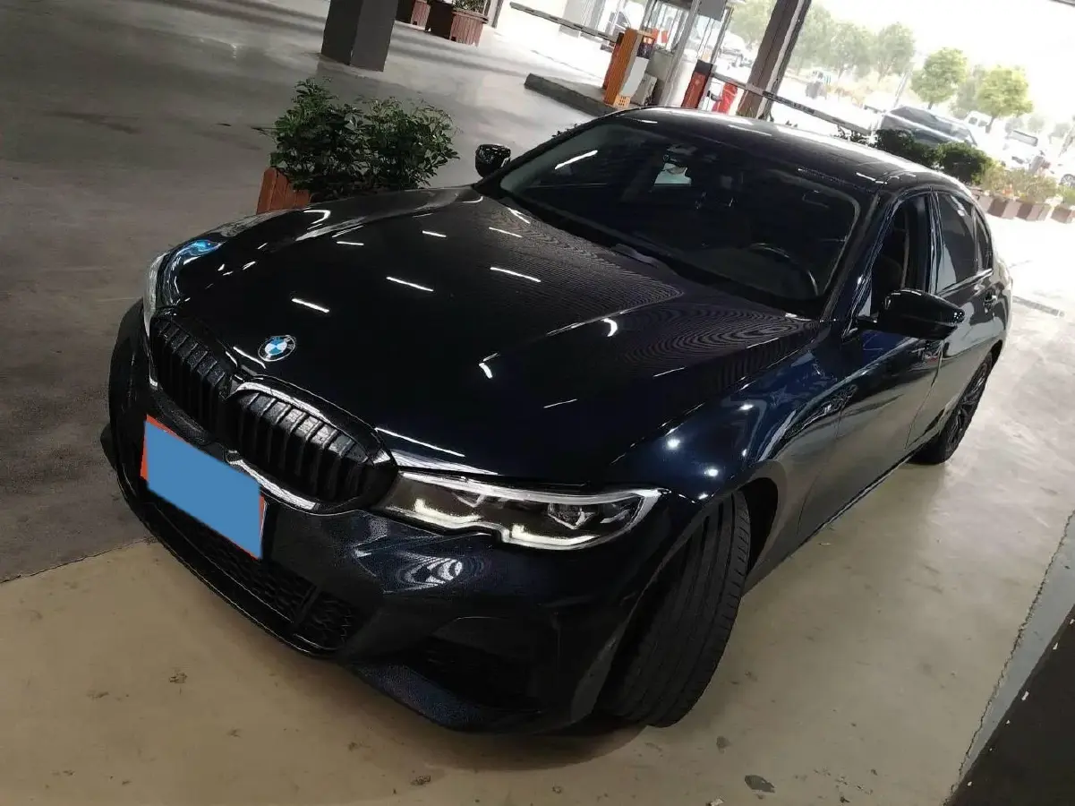 2022 BMW 3 Series 2.0T 184HP L4 8AT