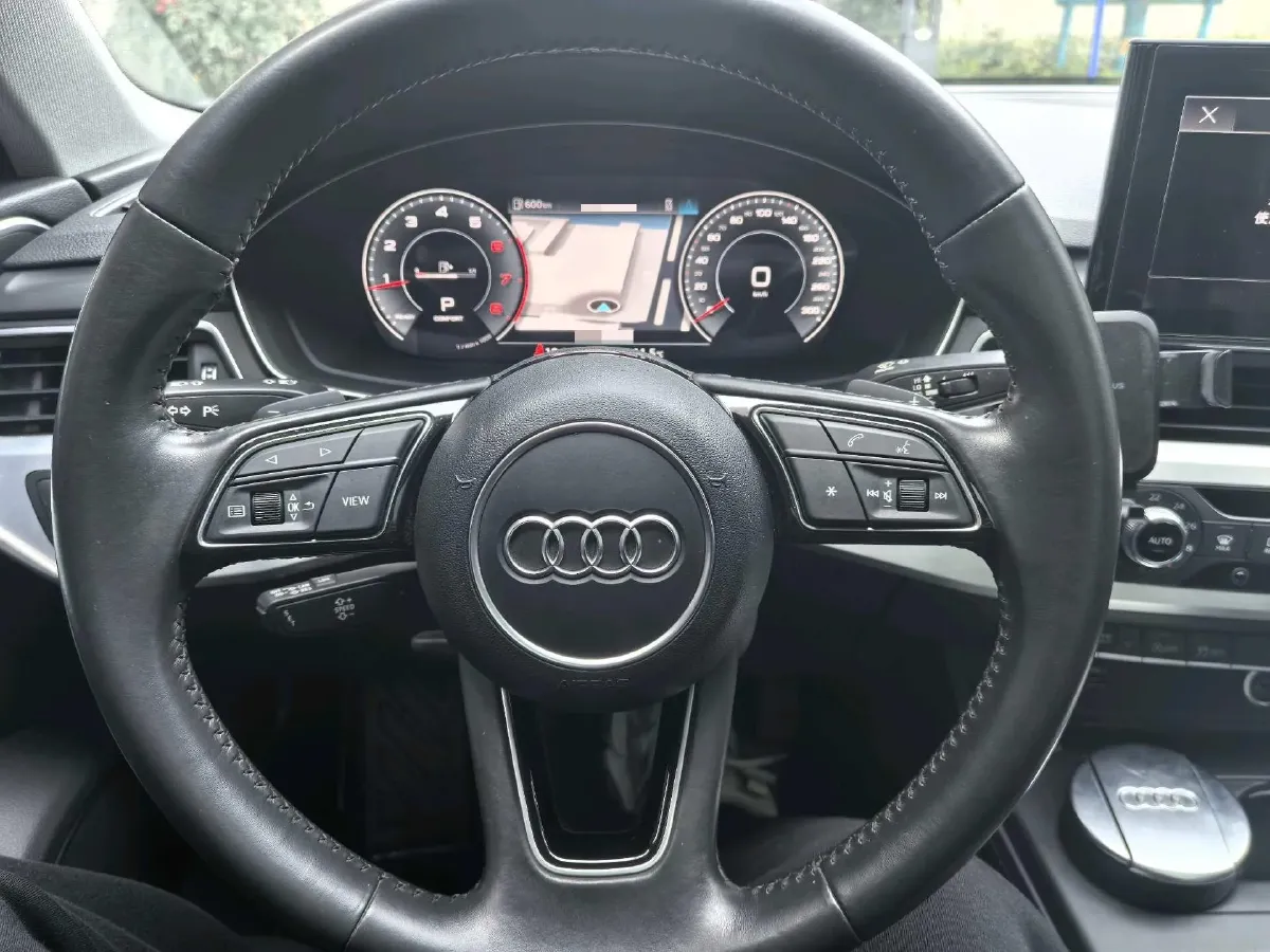 2020 Audi A4L 2.0T 190HP L4 7DCT,autocango,china used car exporter,china ev exporter,chinese used car exporter,chinese used ev exporter