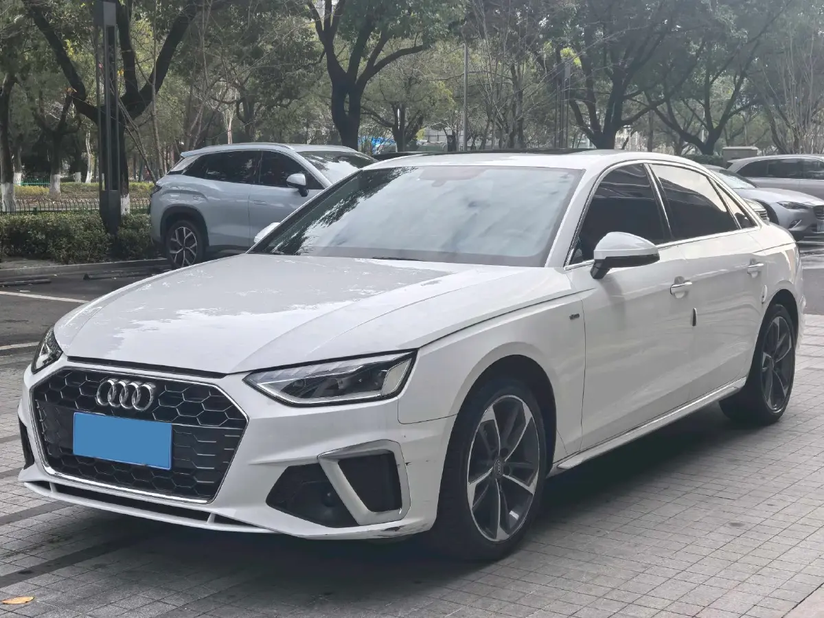 2020 Audi A4L 2.0T 190HP L4 7DCT