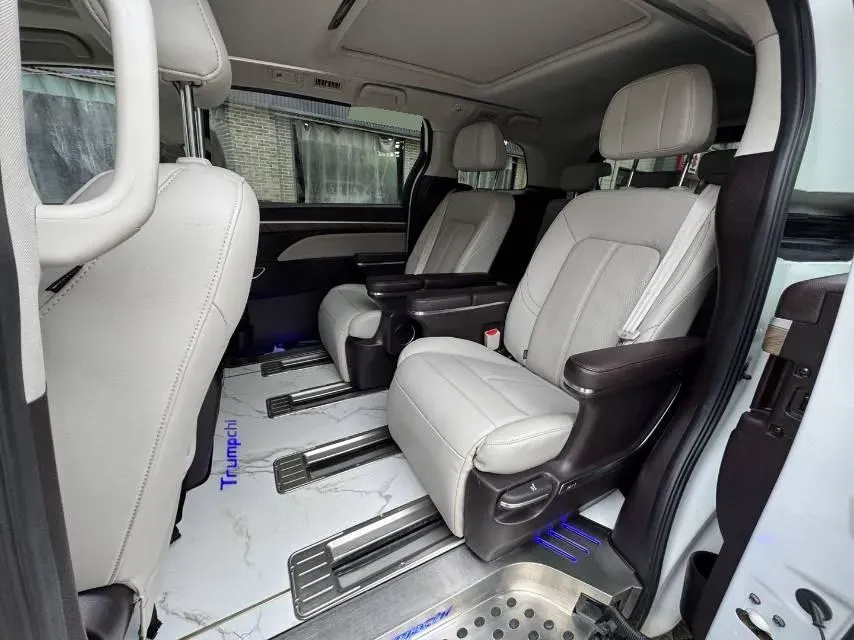 2023 GAC Trumpchi M8 2.0T 252HP L4 8AT,autocango,china used car exporter,china ev exporter,chinese used car exporter,chinese used ev exporter