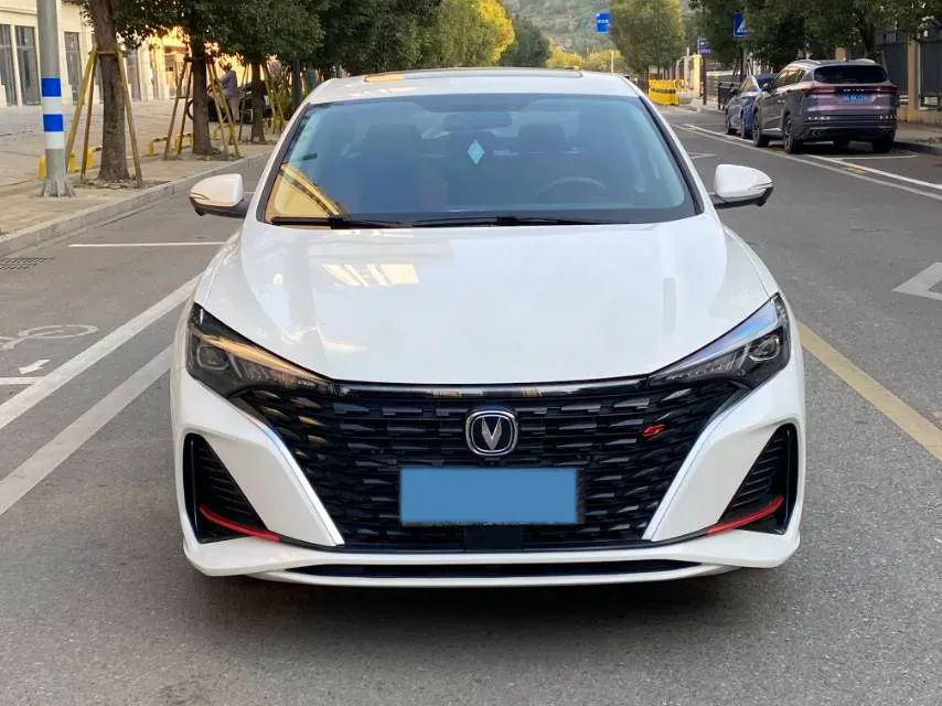 2023 ChangAn Eado 1.4T 160HP L4 7DCT,autocango,china used car exporter,china ev exporter,chinese used car exporter,chinese used ev exporter