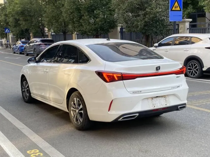 2023 ChangAn Eado 1.4T 160HP L4 7DCT,autocango,china used car exporter,china ev exporter,chinese used car exporter,chinese used ev exporter