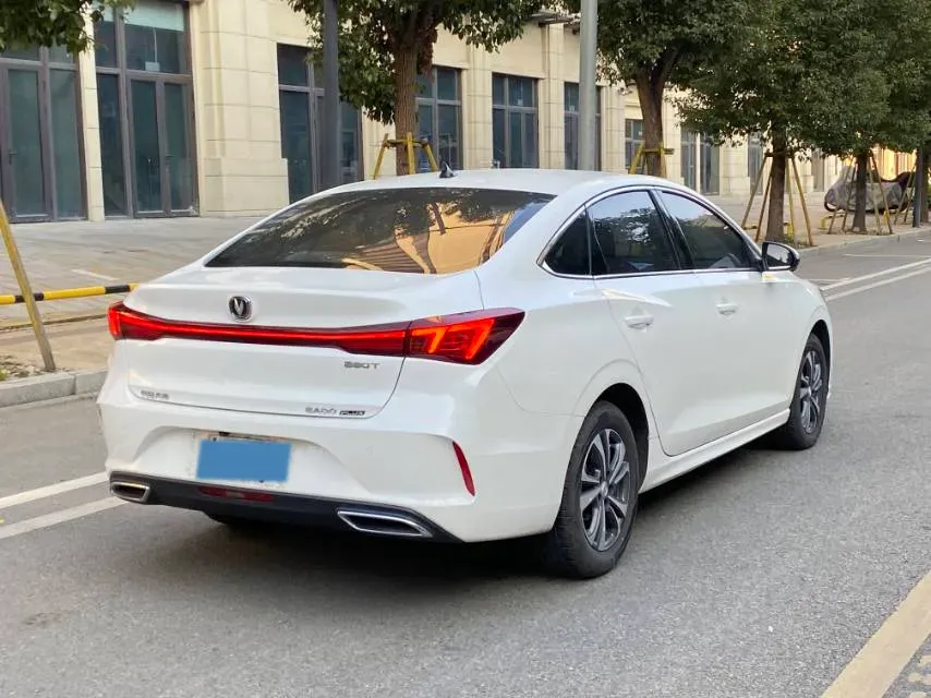 2023 ChangAn Eado 1.4T 160HP L4 7DCT,autocango,china used car exporter,china ev exporter,chinese used car exporter,chinese used ev exporter