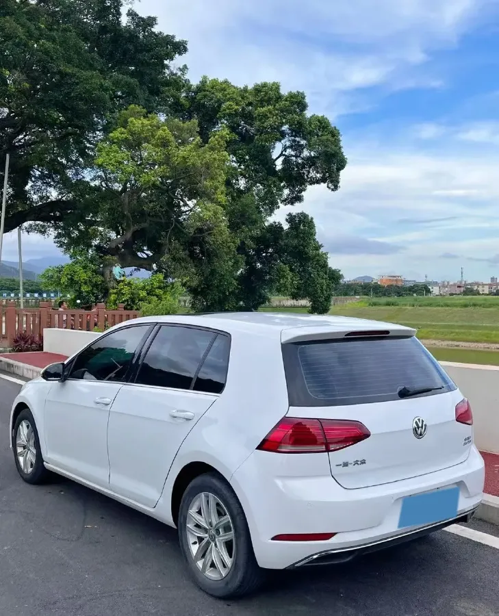 2018 Volkswagen Golf 1.4T 131HP L4 7DCT,autocango,china used car exporter,china ev exporter,chinese used car exporter,chinese used ev exporter