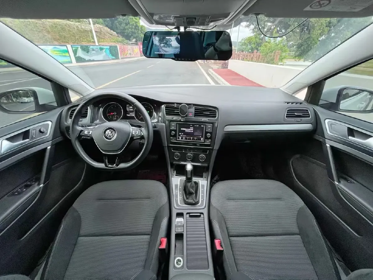 2018 Volkswagen Golf 1.4T 131HP L4 7DCT,autocango,china used car exporter,china ev exporter,chinese used car exporter,chinese used ev exporter