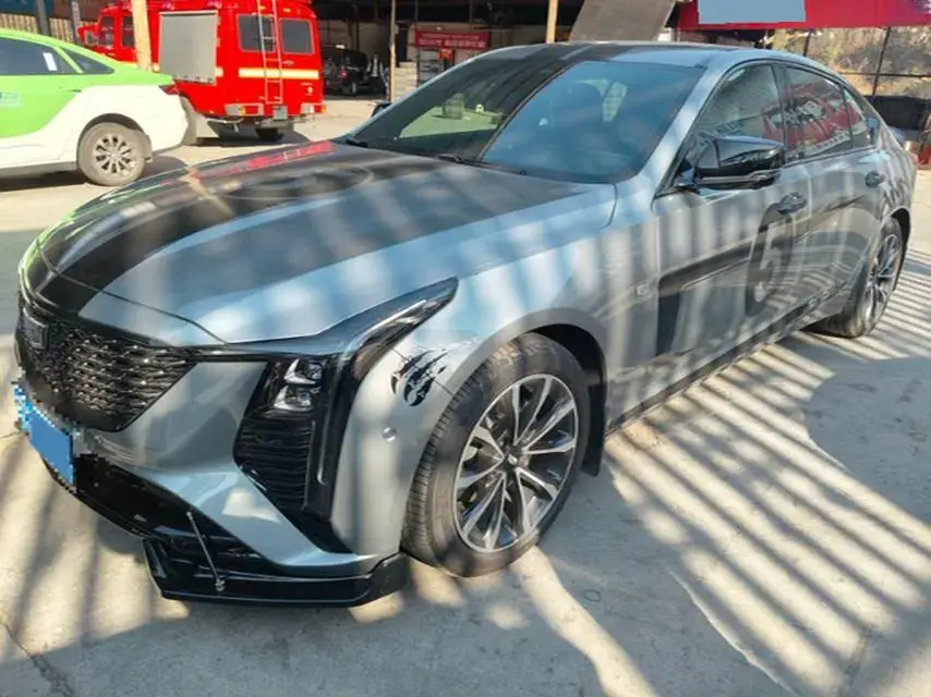 2025 Cadillac CT5 2.0T 237HP L4 10AT