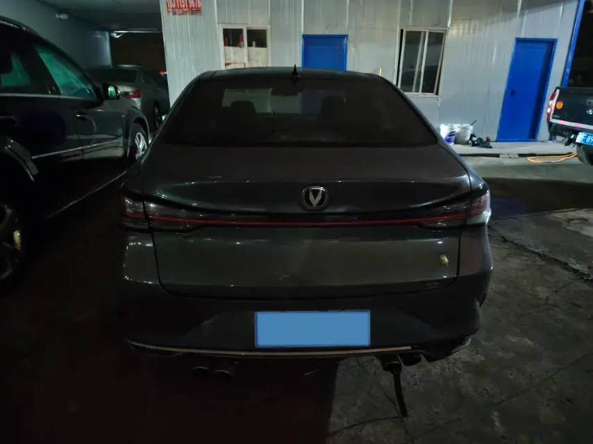 2023 ChangAn Raeton Plus 1.5T 188HP L4 7DCT,autocango,china used car exporter,china ev exporter,chinese used car exporter,chinese used ev exporter